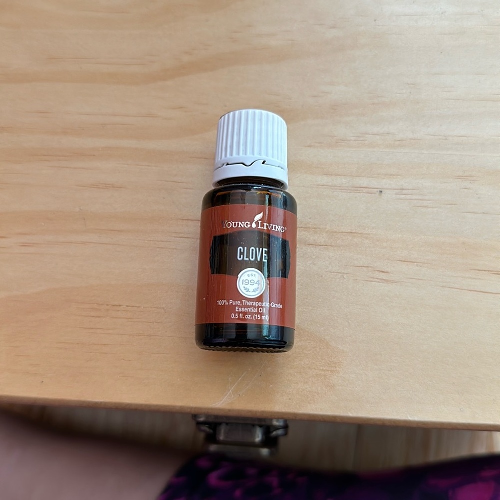 Young Living clove NEW